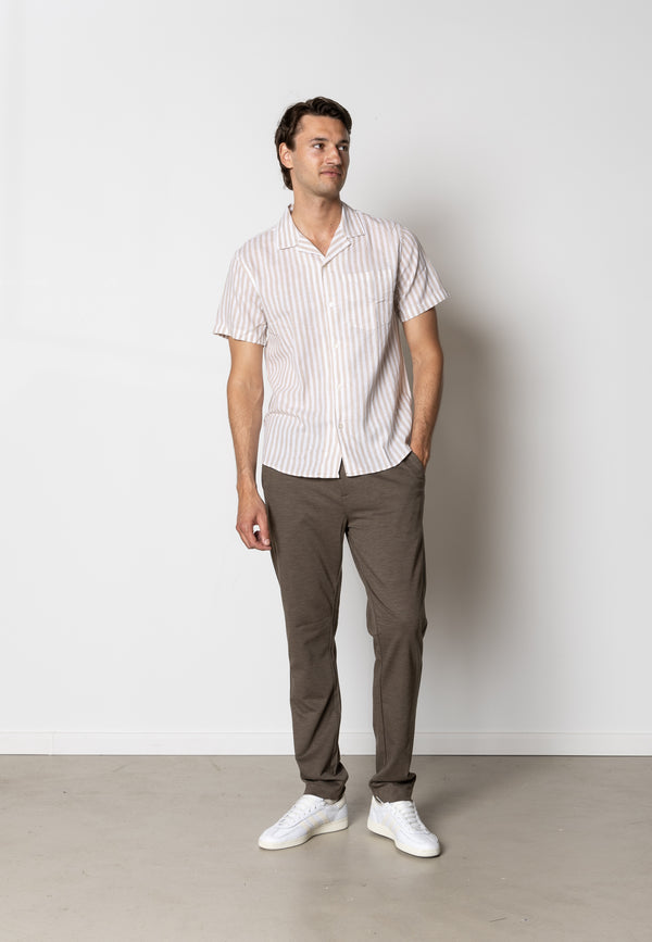 Clean Cut Copenhagen Giles cotton/linen shirt Shirts S/S Sand Melange / Ecru