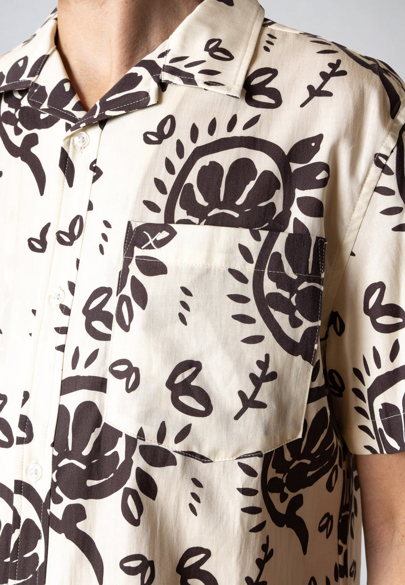 Clean Cut Copenhagen Ricco lyocell shirt Shirts S/S Ecru/Dark Brown