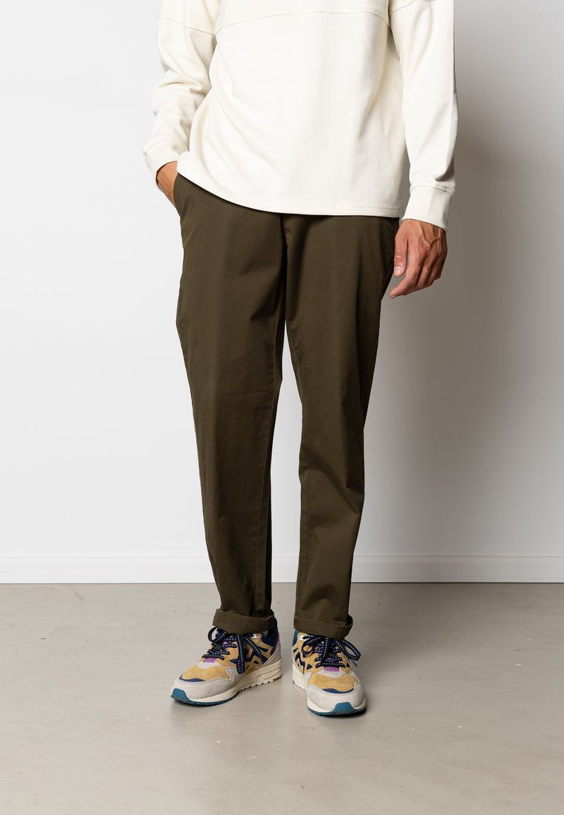 Clean Cut Copenhagen Tokyo twill chinos Pants Bottle Green